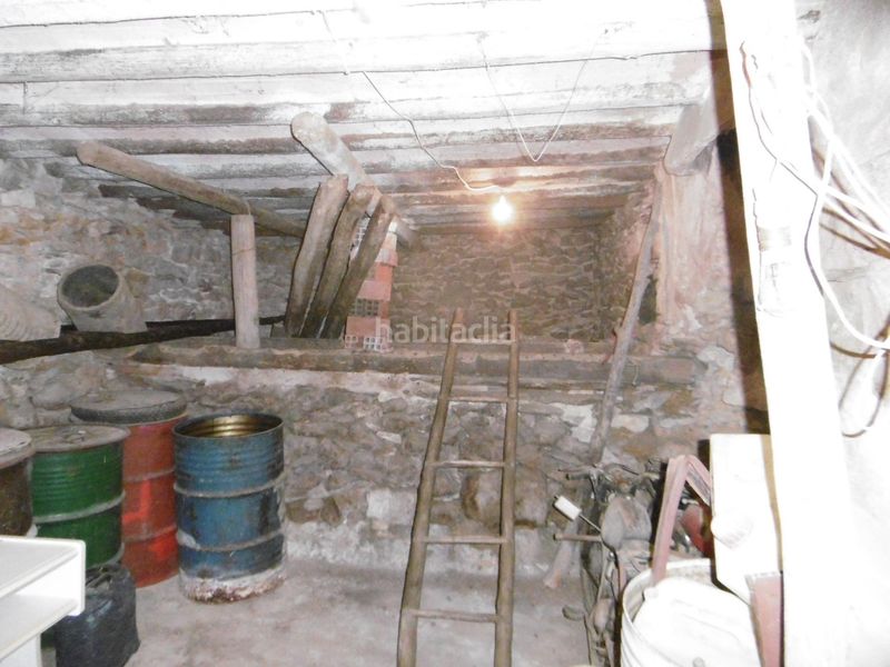 Foto a73a9e7b-002f-42a4-98d2-1daa48333abe. Masia amb aparcament a Sierra Engarcerán