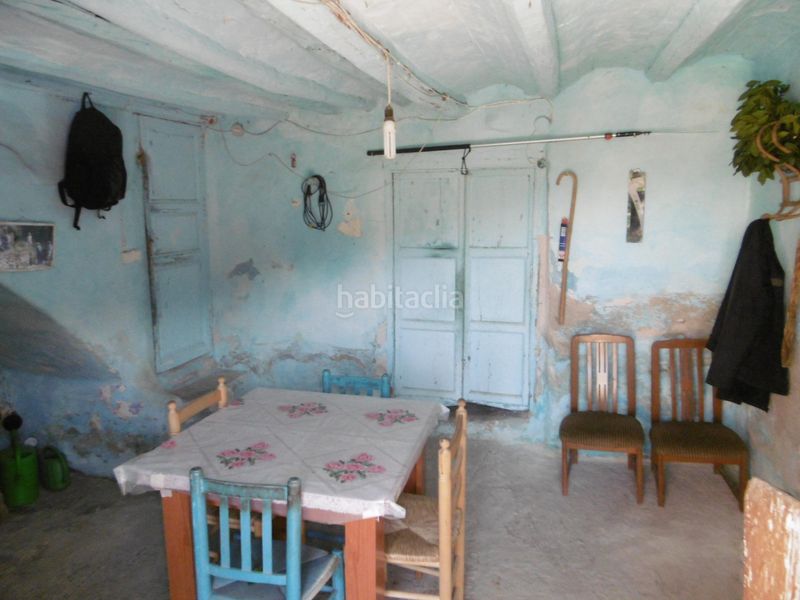 Foto c56a8a8a-e902-45e2-8b2e-8d89694f1ba1. Masia amb aparcament a Sierra Engarcerán