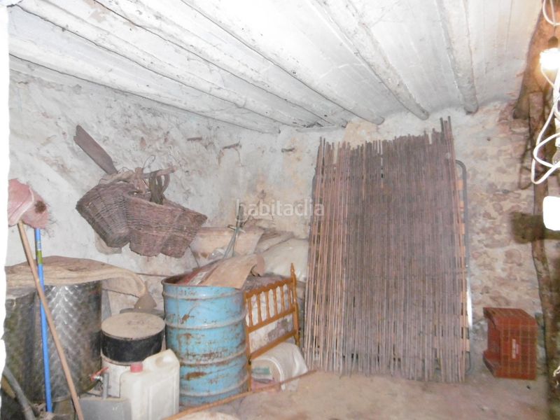 Foto e718f51c-ee35-45ab-90cd-c248de91dd49. Masia amb aparcament a Sierra Engarcerán