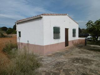 Masia  Partida clotas. Finca rustica con caseta y agua potable