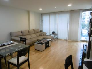 Studio  Bucarest. Estudio en buen estado como nuevo equipado con garaje y trastero