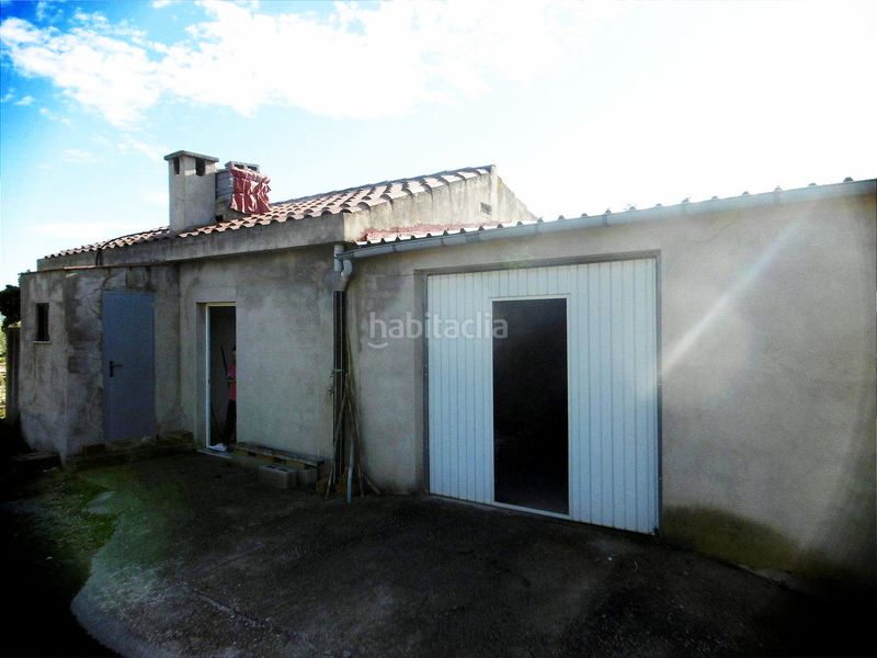 Foto 742853e2-93e6-489f-8843-86e95a58e8ad. Masia amb aparcament a Useres (les)