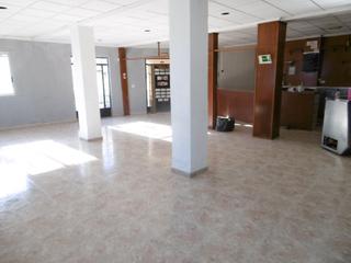 Lloguer Local Comercial a Pobla Tornesa (la). Local comercial habilitado como bar