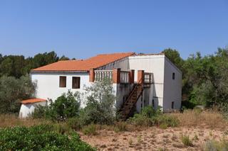 Masia a Vall d´Alba. Masia con terreno, con vistas cerca de vall dalba