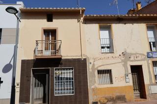 Masa  Plana de la. Casa en venta para reformar amplia y en zona de paso