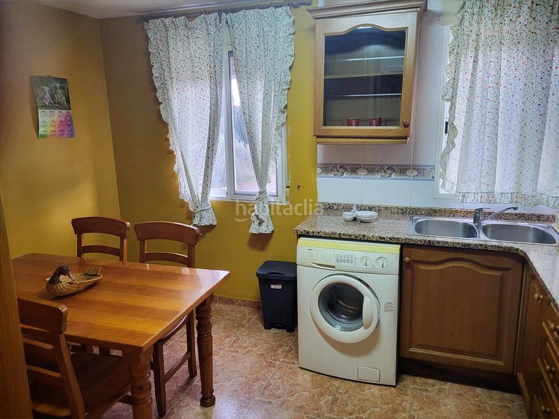 Foto 799c3667-88b3-4ded-a5f8-9ea6b17e8156. Pis amb aparcament a Vall d´Alba