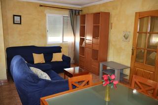 Pis en Vall dAlba. Piso exterior en finca de dos vecinos con almacn de 42 m2