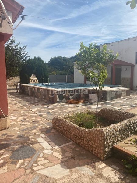 Foto 5f3edc02-ac7b-4e12-9fcd-6a0e6f4dff1d. Xalet amb piscina a Pobla Tornesa (la)