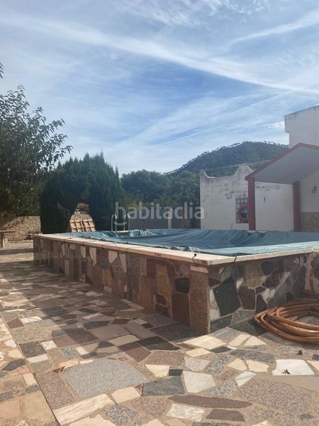 Foto 8f3824c2-4ae8-4233-bc8a-c0bc645aadce. Xalet amb piscina a Pobla Tornesa (la)