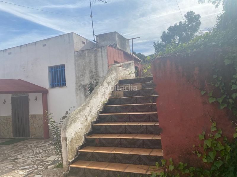 Foto c43f1dad-9f0f-4391-a754-e73a6b22c647. Xalet amb piscina a Pobla Tornesa (la)