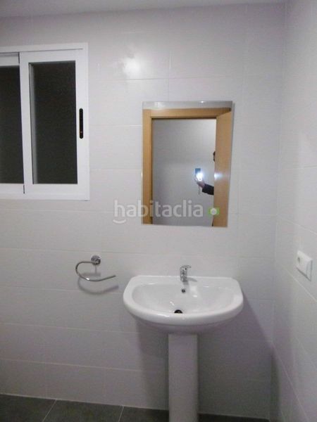Foto 0525fa6e-8512-4c6f-addd-95012f81e346. Pis amb aparcament a Vall d´Alba