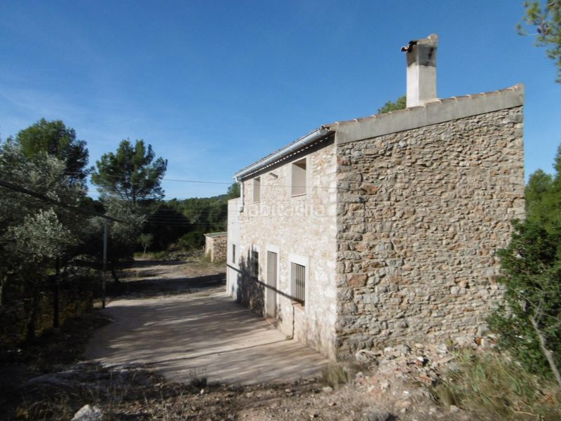 Foto b2e3e613-ed9b-453a-abea-5570729d7f18. Masia a Sierra Engarcerán