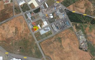Terreny residencial  Poligono caseta blanca. Solar en el poligono industrial