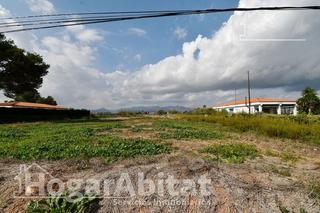 Terreny residencial a Playa. Amplio terreno cerca de la playa