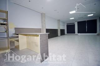 Local commercial  Calle honorio garcia. Amplio local comercial reformado con posibilidad de convertir en