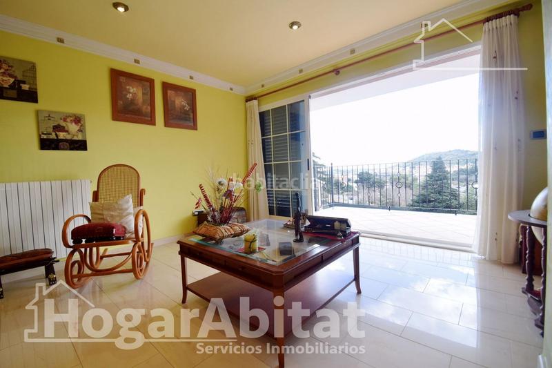 Foto bca73b45-2971-44da-a1fe-4d55ce0fb4b7. Chalet impresionante chalet con terraza, garaje y barbacoa en Vall d´Uixó (la)