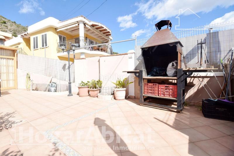 Foto ec91d61d-681b-44c3-b13c-836313eea93f. Chalet impresionante chalet con terraza, garaje y barbacoa en Vall d´Uixó (la)