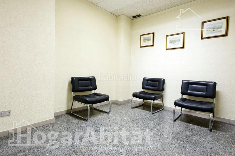 Foto ac3ffbda-cbd2-4f71-be23-ae92bd179773. Oficina a Casco Histórico Castellón de la Plana