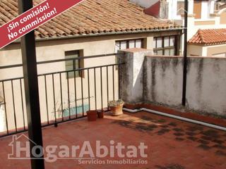Casa a Benasal. Amplia casa con terraza, chimenea y 2 balcones