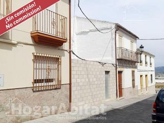 Terreny residencial a Monturque. Amplio terreno urbano para hacer la casa de tus sueños