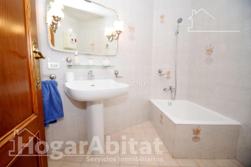 Foto 8b3b7b37-3e0e-429b-9cb3-04ffb2fa0224. Casa con riscaldamento in Llombai Burriana