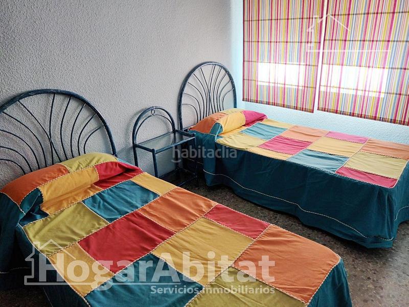 Foto 188ff2d5-bb82-4422-b0c8-c66eeaa0d8ad. Piso amplio con balcón y ascensor en El Carril - Paseo de Chapi Villena