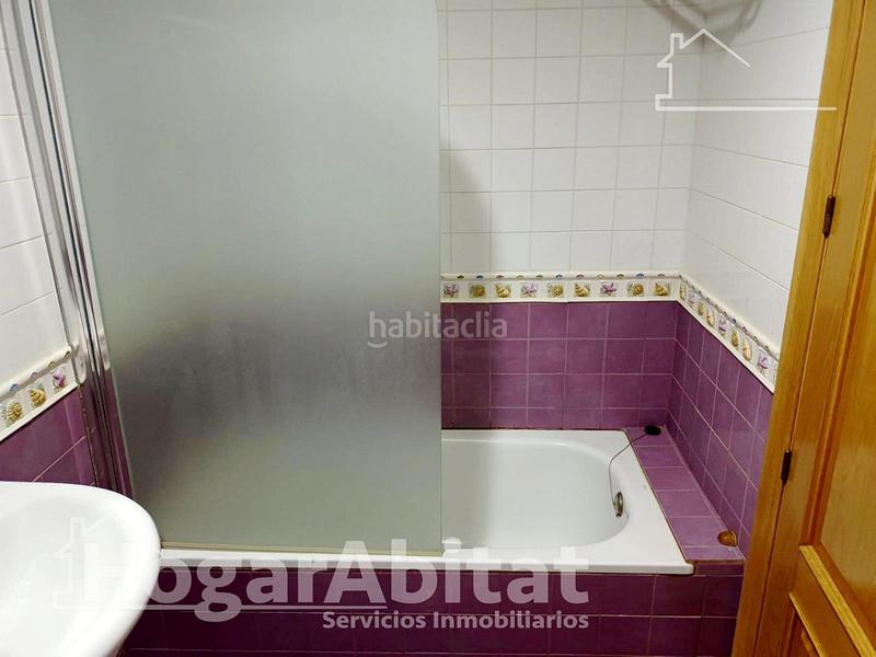 Foto 8a338edb-39d1-4993-b224-e8c90166d084. Piso amplio con balcón y ascensor en El Carril - Paseo de Chapi Villena