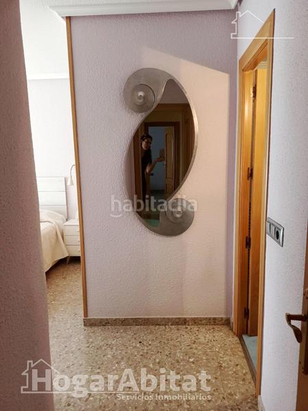 Foto a7cee073-815e-4b73-8660-30b67a1e38b3. Piso amplio con balcón y ascensor en El Carril - Paseo de Chapi Villena