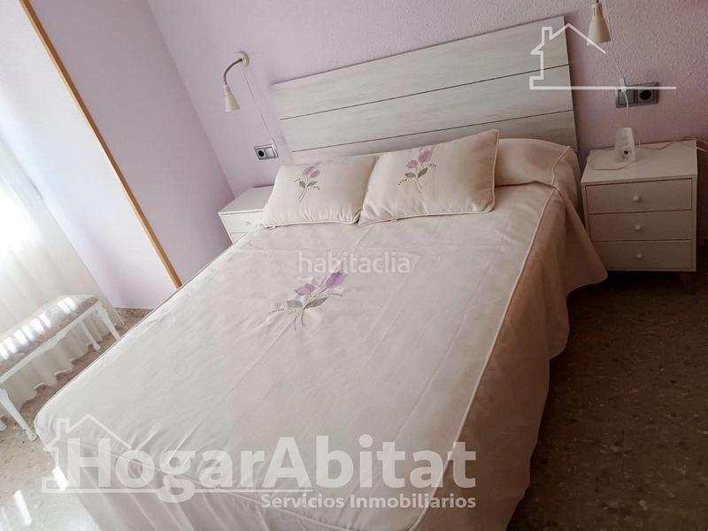 Foto c4a9583d-4bed-4eb2-b878-c9d897932b89. Piso amplio con balcón y ascensor en El Carril - Paseo de Chapi Villena