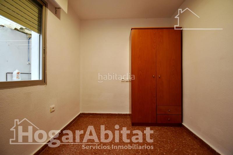 Foto 14509af6-e5e0-4608-9796-ecf32d71588f. Piso amplio con balcón y dos patios junto ps les germanias en Gandia
