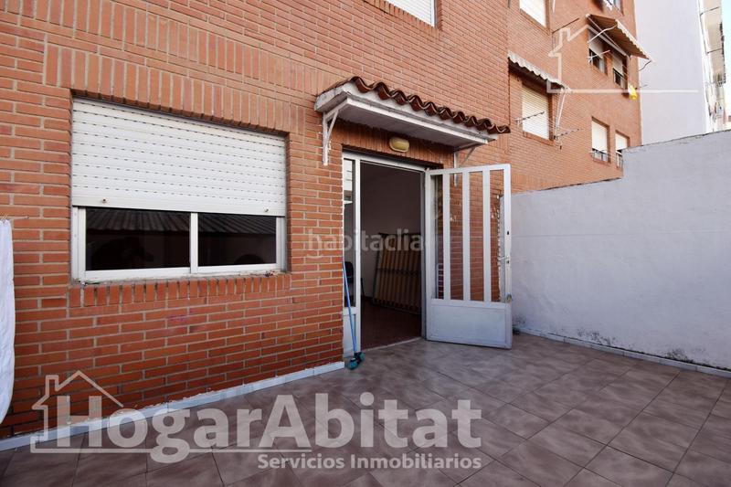 Foto 68b42327-3e27-4433-9916-826d31e02d79. Piso amplio con balcón y dos patios junto ps les germanias en Gandia