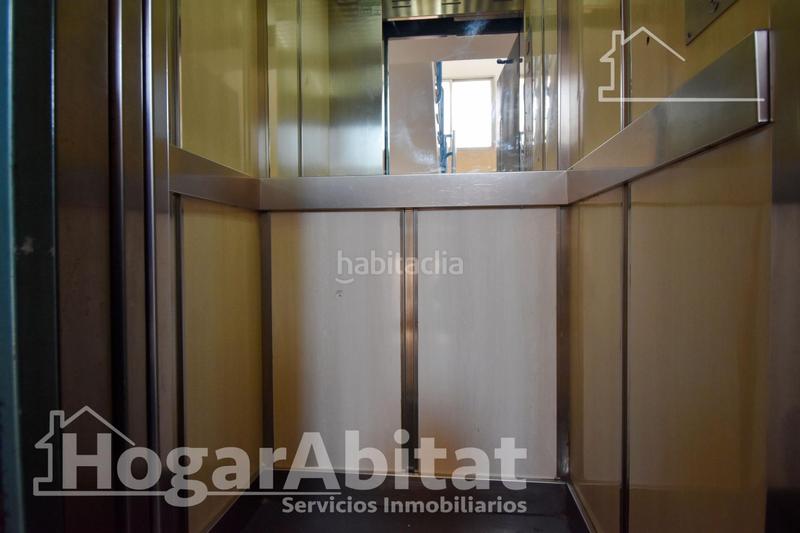 Foto be8853a1-08bc-443f-a23a-a78b1d3fcf02. Piso amplio con balcón y dos patios junto ps les germanias en Gandia
