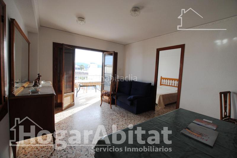 Foto 1859ce84-3c1c-40da-886f-c4778921ef6e. Piso muy cerca de la playa ! acogedor exterior con dos terrazas y trastero en Oliva