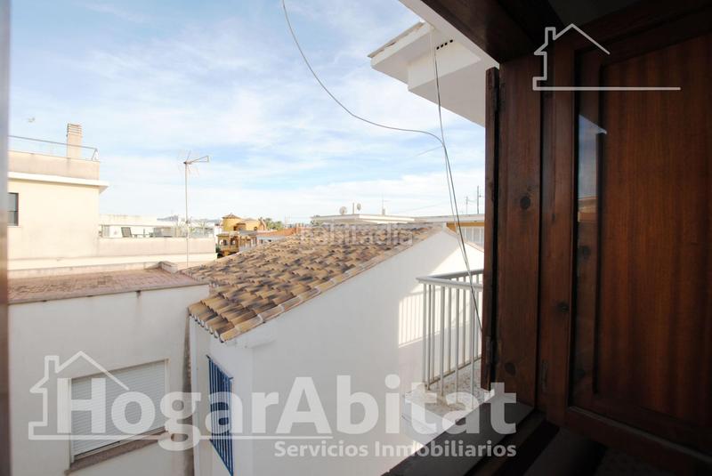 Foto cae469b2-4bd1-4b75-b18b-923fb5a55519. Piso muy cerca de la playa ! acogedor exterior con dos terrazas y trastero en Oliva