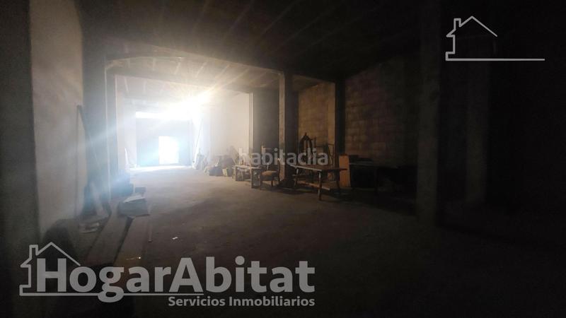 Foto b31152da-6c0d-45e0-b1ca-fa345bca6b52. Local comercial a Oliva pueblo Oliva