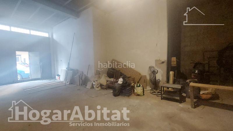 Foto ca4ae395-6167-4c0a-be8a-85e82a7a4930. Local comercial a Oliva pueblo Oliva