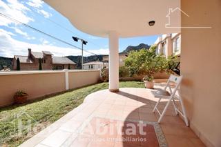 Chalet in Vall d´Uixó (la). Impresionante chalet  con terraza, garaje y barbacoa