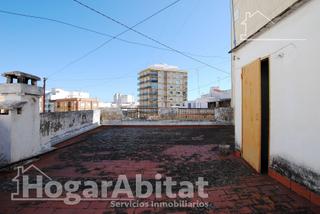 Casa a Oliva Pueblo. Espaciosa y luminosa casa con terraza y garaje