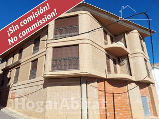 Casa a Benlloch. Edificio en construcción con garaje para terminar al gusto del c