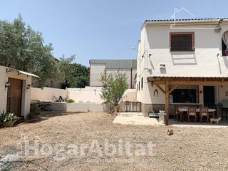 Xalet a Carcaixent. Chalet con piscina, garaje, terraza y barbacoa