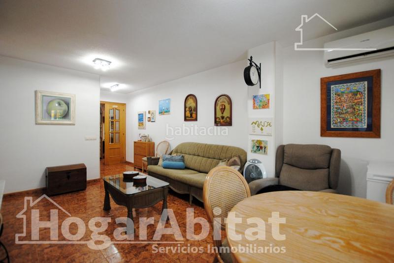 Foto 31e1d705-9e03-4b75-8b96-def016664462. Piso segunda línea de playa! exterior con piscina, garaje y terraza en Daimús