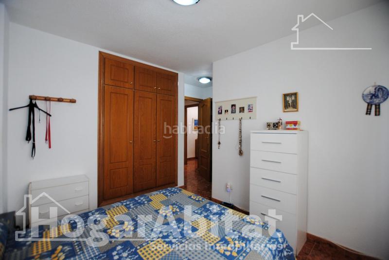 Foto 3b8e69ce-e949-4d9d-b7c5-8f2fb18d5c4f. Piso segunda línea de playa! exterior con piscina, garaje y terraza en Daimús