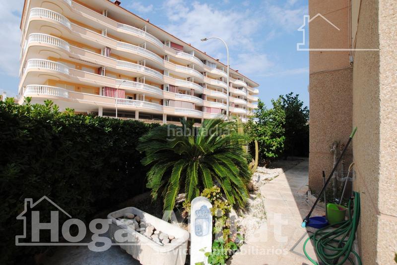 Foto ab214a5a-b3a6-4283-bafb-60c91c927b28. Piso segunda línea de playa! exterior con piscina, garaje y terraza en Daimús