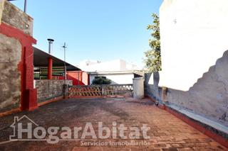 Maison à Tavernes de la Valldigna. Gran  oportunidad! casa con terraza y patio