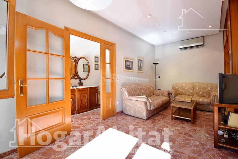 Foto 3b9362d7-8b08-491f-8220-1a80977a7022. Edifici a Benifairó de la Valldigna