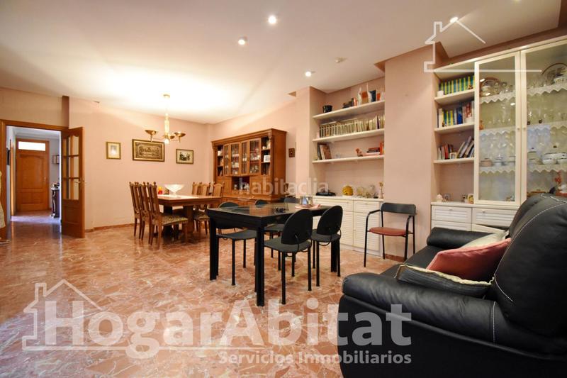 Foto 595fc019-1445-4153-9b92-e4c5616744d5. Edifici a Benifairó de la Valldigna