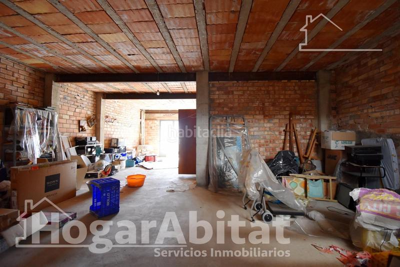 Foto d1e1ea27-be90-4b49-a494-39baf91d7f8a. Edifici a Benifairó de la Valldigna