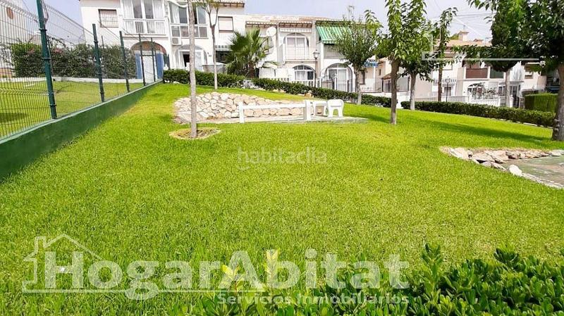 Foto 63bbc4c8-097d-4480-8a9c-26ed5e41d6e0. Pis amb piscina a Los Balcones-Los Altos Torrevieja