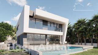 Chalet à El Faro. Precioso chalet junto al mar! totalmente nuevo con garaje, pisci