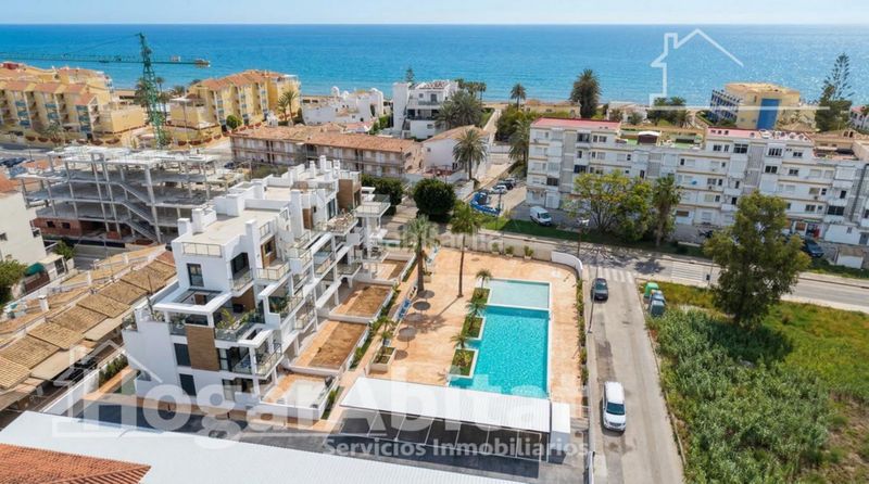 Foto 723bd2ff-3444-4d59-9a3b-cf90af83f38c. Pis amb calefacció aparcament piscina a Les Bassetes - El Marjal Dénia